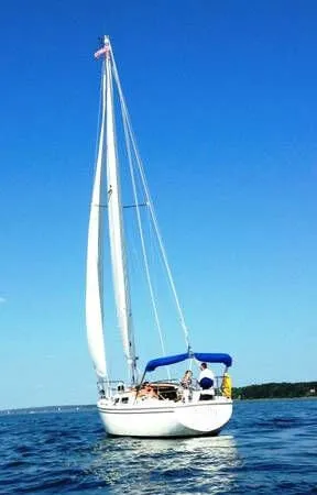 Slide: The Image of Catalina 30 Tall Rig 1982 - 2
