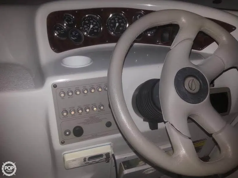 Slide: The Image of Crownline Boats 230 ccr 2000 - 8