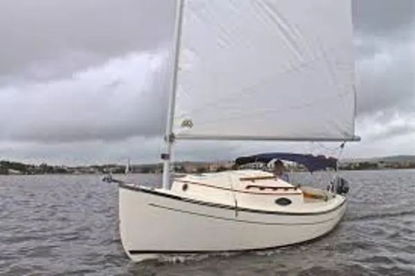Slide: The Image of HUTCHINS COMPAC Sun Cat 2004 - 0
