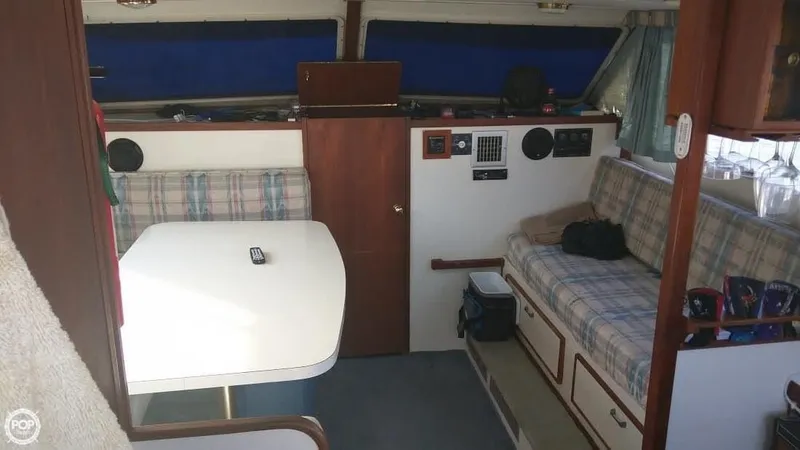 Slide: The Image of Tollycraft 30 Sport Cruiser 1985 - 5