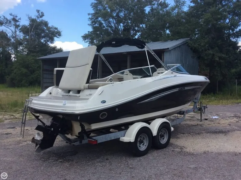 Slide: The Image of Sea Ray 230 Select 2007 - 3