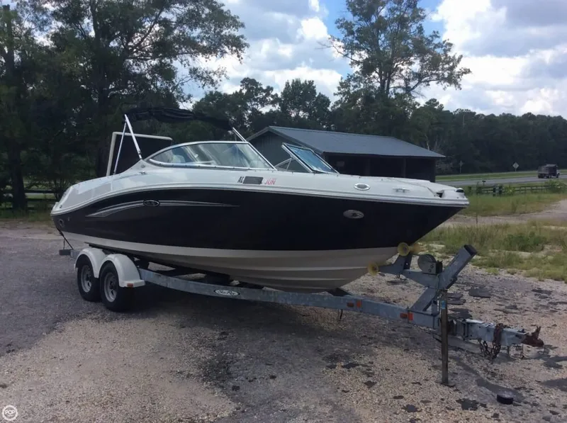 Slide: The Image of Sea Ray 230 Select 2007 - 4