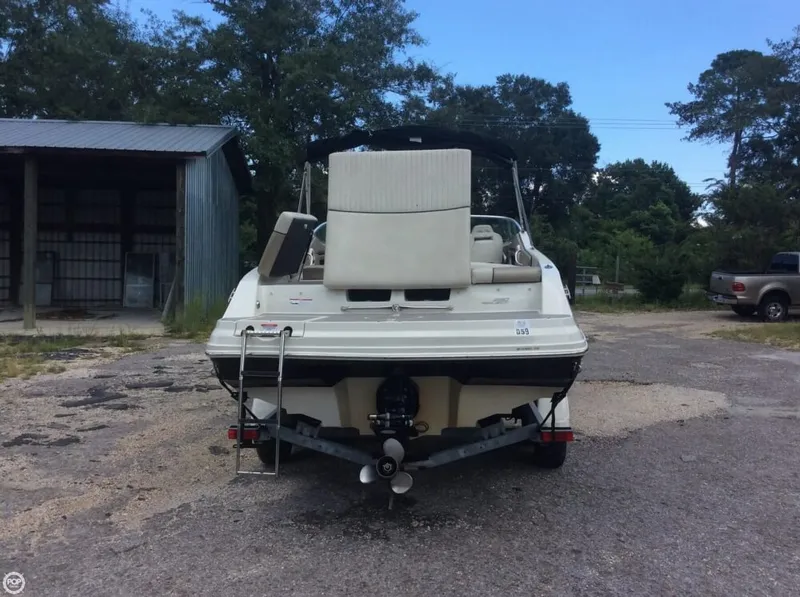 Slide: The Image of Sea Ray 230 Select 2007 - 6