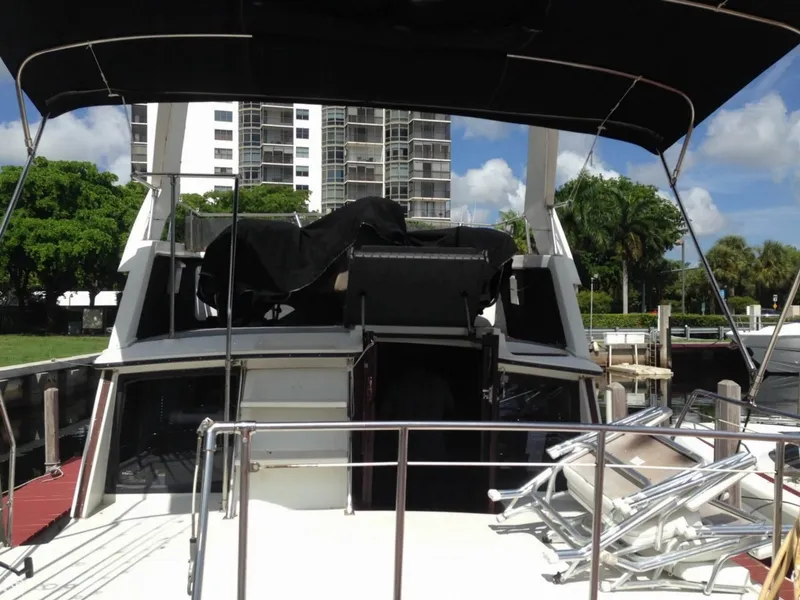 Slide: The Image of Carver Yachts 3207 Aft Cabin 1988 - 7