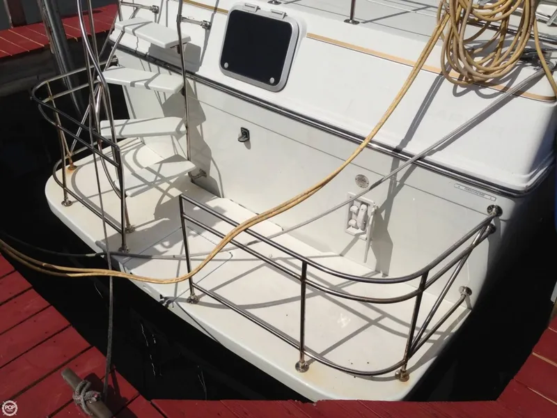 Slide: The Image of Carver Yachts 3207 Aft Cabin 1988 - 9