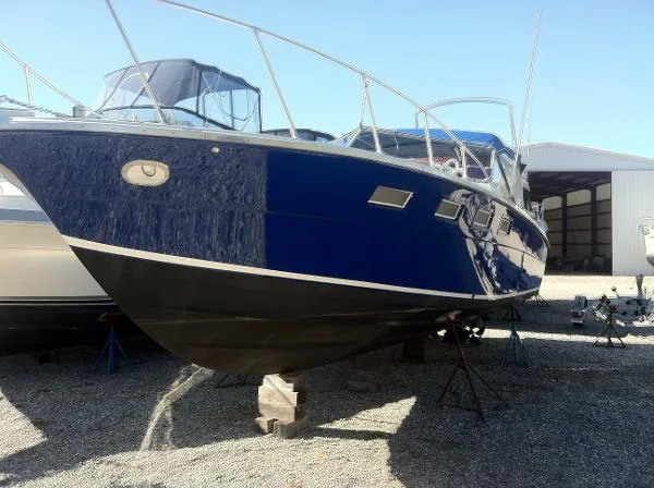 Slide: The Image of Magnum 35 Express Cruiser 1972 - 4
