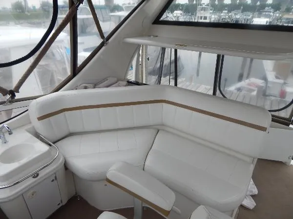 Slide: The Image of Carver Yachts 366 Motor Yacht 2004 - 10