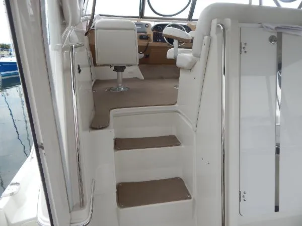 Slide: The Image of Carver Yachts 366 Motor Yacht 2004 - 3