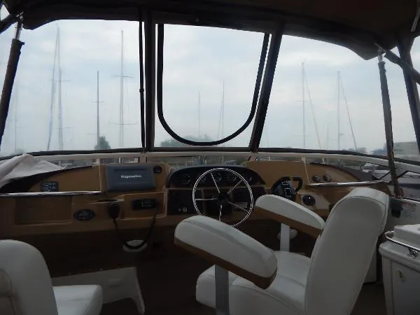 Slide: The Image of Carver Yachts 366 Motor Yacht 2004 - 4