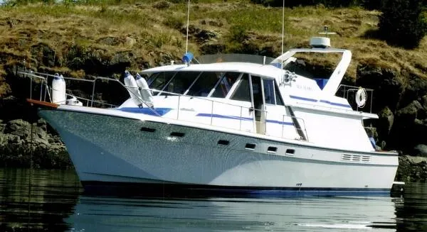 Slide: The Image of Bayliner 4550 Pilothouse Motoryacht 1986 - 0
