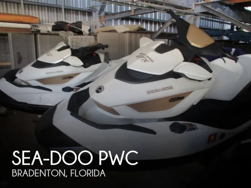 Slide: The Image of Sea-Doo 2 GTX Limited iS 260 PWCs 2012 - 0