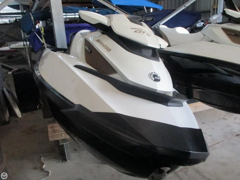Slide: The Image of Sea-Doo 2 GTX Limited iS 260 PWCs 2012 - 1