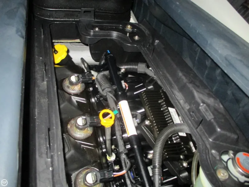 Slide: The Image of Sea-Doo 2 GTX Limited iS 260 PWCs 2012 - 11