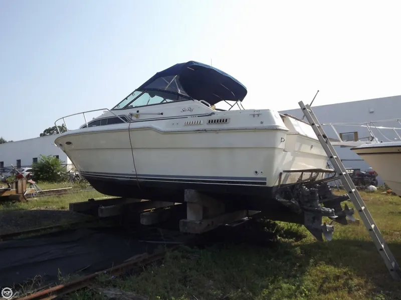 Slide: The Image of Sea Ray 300 Express Cruiser 1986 - 7