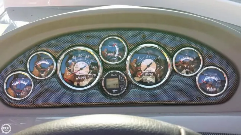 Slide: The Image of Crownline Boats 200 LS 2008 - 3