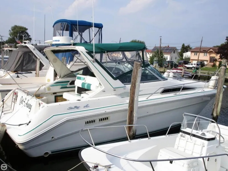 Slide: The Image of Sea Ray 330 Sundancer 1993 - 1