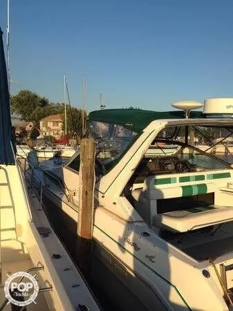 Slide: The Image of Sea Ray 330 Sundancer 1993 - 11