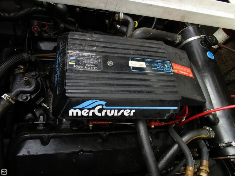 Slide: The Image of Sea Ray 330 Sundancer 1993 - 7