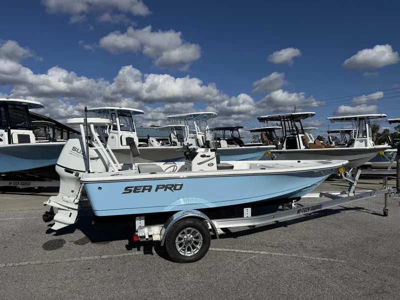 Slide: The Image of Sea Pro 172 Bay 2026 - 2