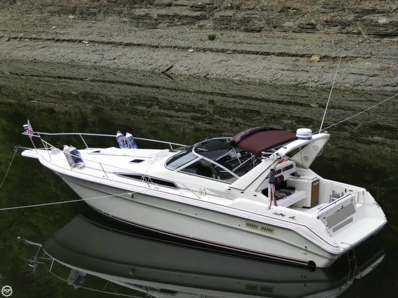 Slide: The Image of Sea Ray 330 Sundancer 1992 - 2