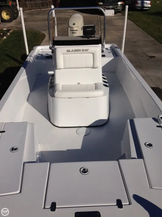 Slide: The Image of Blazer 2200 Bay Center Console 2013 - 6