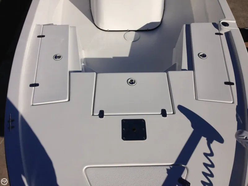 Slide: The Image of Blazer 2200 Bay Center Console 2013 - 7