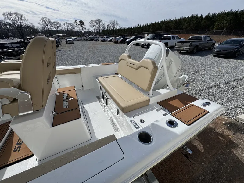 Slide: The Image of Sea Pro 245 SEA KEEPER RIDE EQUIPPED 2026 - 5