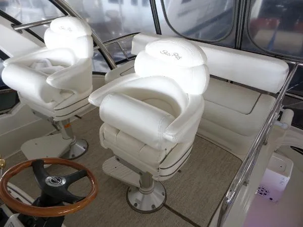 Slide: The Image of Sea Ray 52 Sedan Bridge 2006 - 11