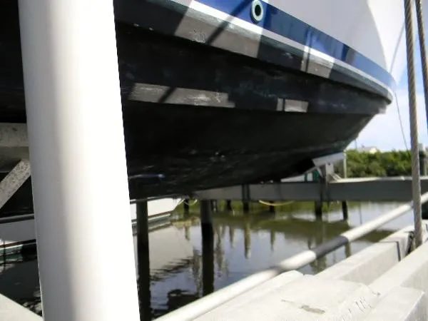 Slide: The Image of Luhrs 32 Open 2005 - 8