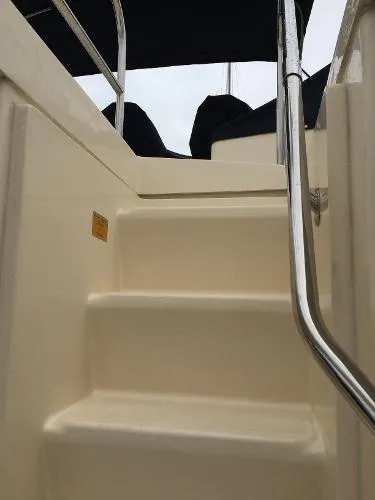 Slide: The Image of Mainship 34 Trawler 2005 - 6