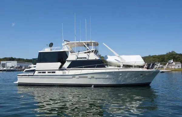 Slide: The Image of Viking 50 Cockpit Motoryacht 1985 - 0