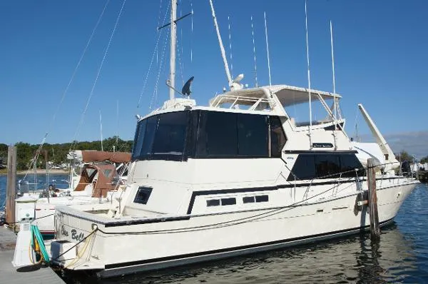 Slide: The Image of Viking 50 Cockpit Motoryacht 1985 - 7