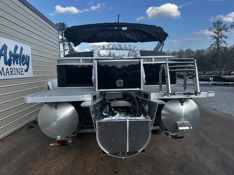 Slide: The Image of Avalon LSZ 23 QUAD LOUNGER-TRITOON-175HP 2026 - 6