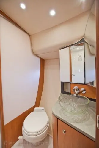 Slide: The Image of Tiara 4300 Sovran 2007 - 8