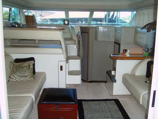 Slide: The Image of Sea Ray 400 Sedan Bridge 1997 - 8