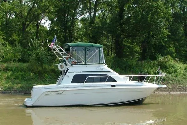 Slide: The Image of Mainship Flybridge 1995 - 0