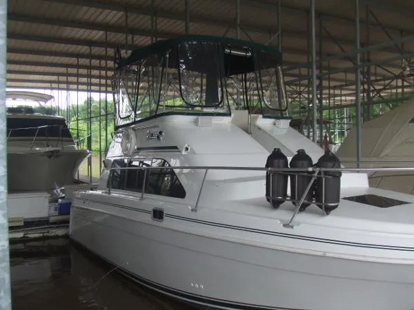 Slide: The Image of Mainship Flybridge 1995 - 4