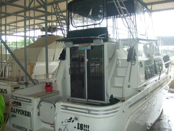 Slide: The Image of Mainship Flybridge 1995 - 5