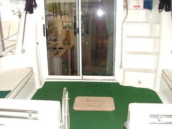 Slide: The Image of Mainship Flybridge 1995 - 8