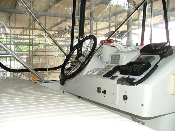 Slide: The Image of Mainship Flybridge 1995 - 9