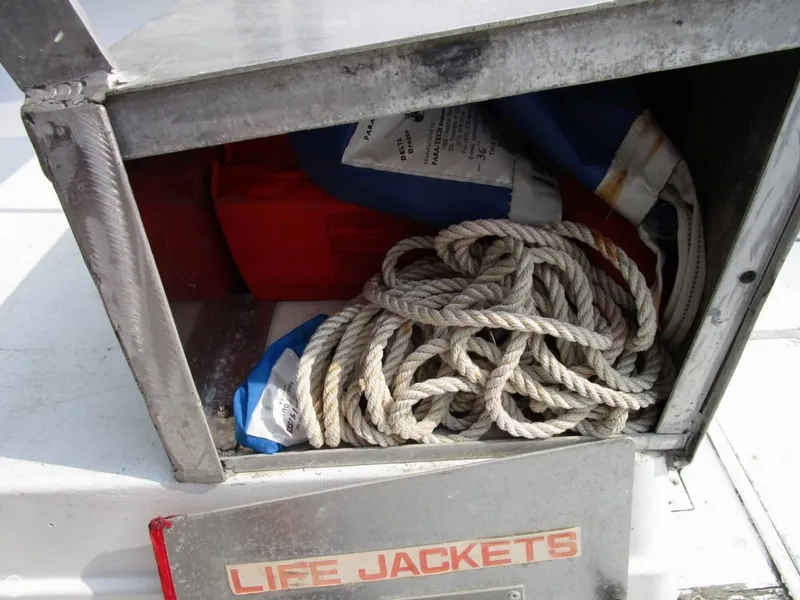Slide: The Image of Luhrs 25 Sportsman 1978 - 8
