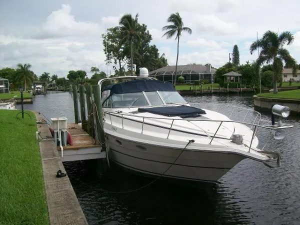 Slide: The Image of Cruisers 3670 Esprit 1989 - 0