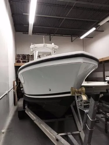 Slide: The Image of Albin 26 Center Console 2006 - 1