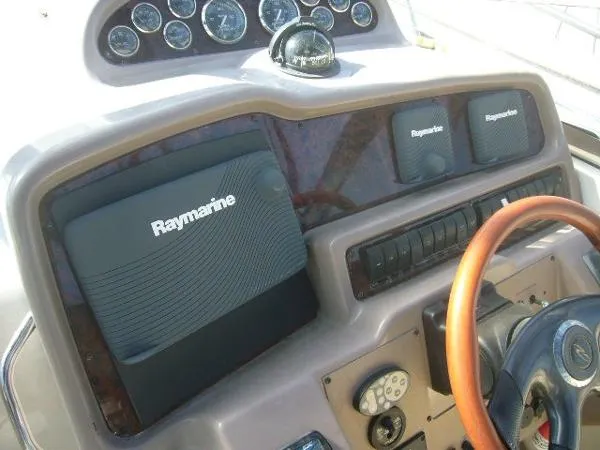 Slide: The Image of Regal 4260 COMMODORE 2003 - 10
