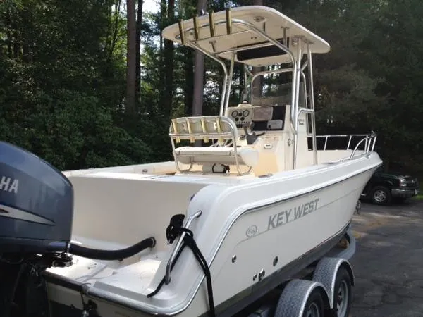 Slide: The Image of Key West 2300 Center Console 2008 - 1
