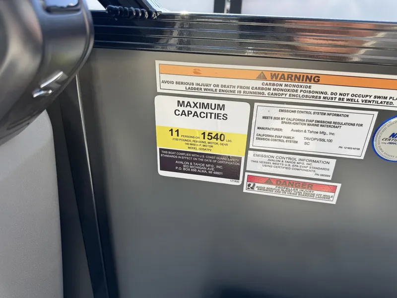 Slide: The Image of Avalon Venture 85 23 QUAD LOUNGER-140HP 2026 - 5