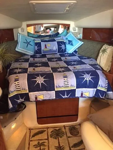 Slide: The Image of Sea Ray 320 Sundancer 2003 - 8