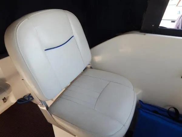 Slide: The Image of Bayliner 242 Classic EC 2003 - 10