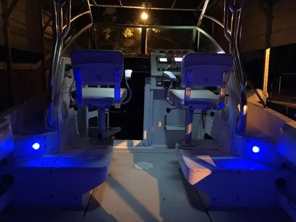 Slide: The Image of Robalo 2440 Walkaround 1994 - 10