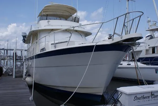 Slide: The Image of Hatteras 61 Motor Yacht 1985 - 3